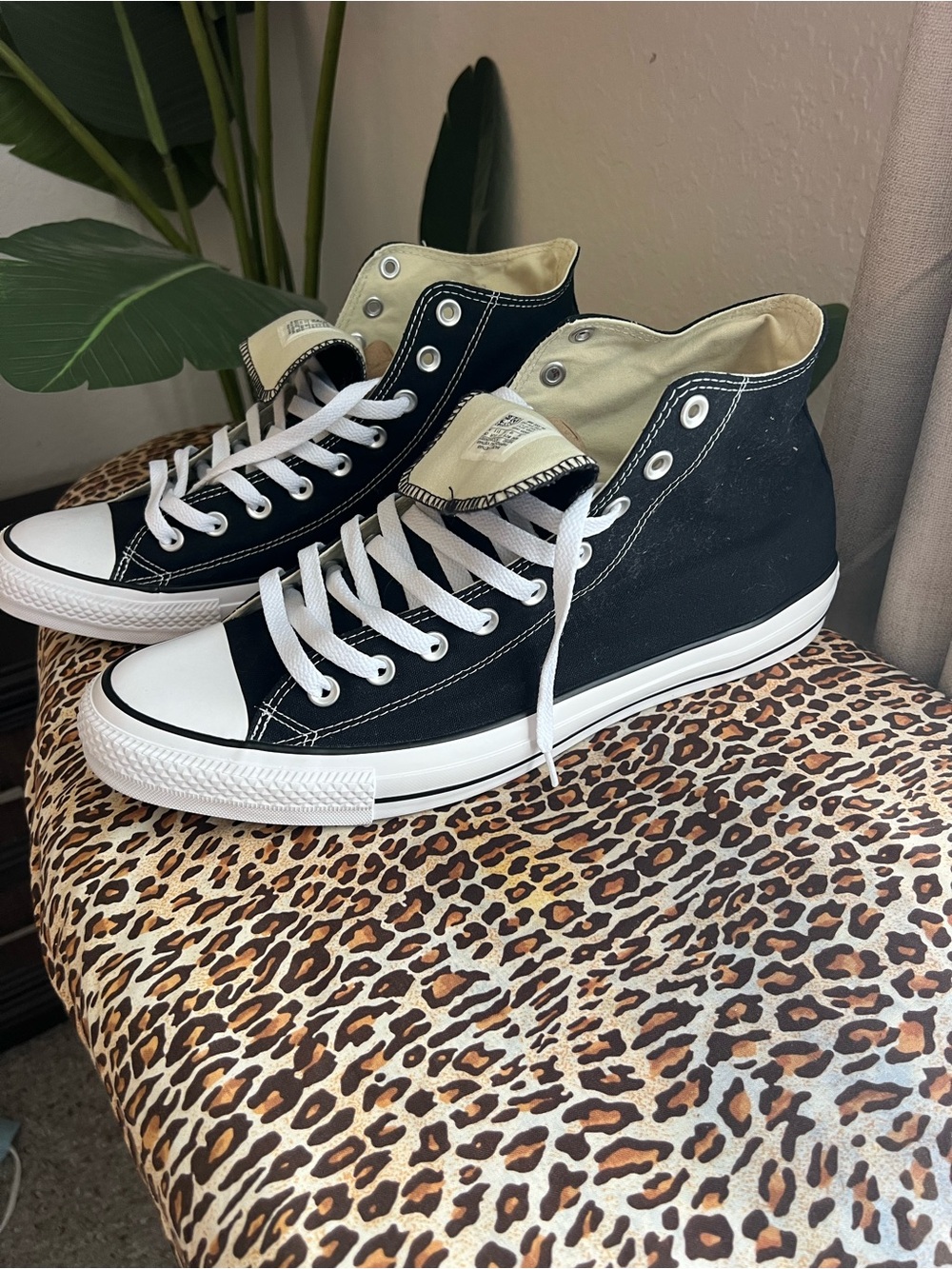 NEW Classic High-Top Canvas Sneakers in Black and White sz 16